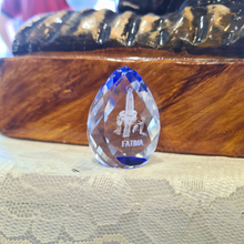 Load image into Gallery viewer, Crystal Glass with Fatima Apparition [1.57'' | 4cm]
