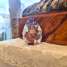 Load image into Gallery viewer, Crystal Glass with Fatima Apparition [1.57'' | 4cm]
