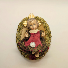 Load image into Gallery viewer, Dressed Baby Jesus with Pillow [Premium] - 3.94'' | 10cm

