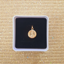 Load image into Gallery viewer, Gold medal - Our Lady of Fatima (Gold 19.2Kt)
