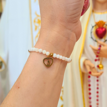 Load image into Gallery viewer, Our Lady Pearl Bracelet
