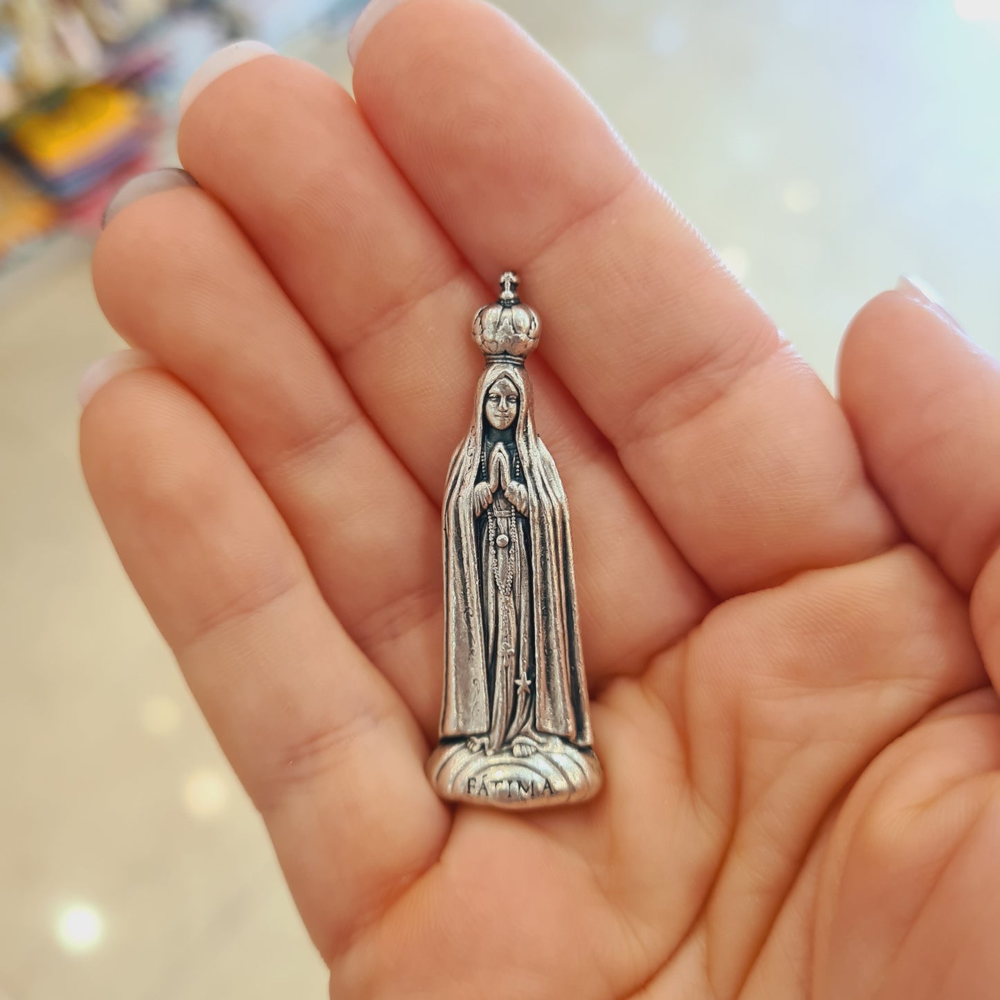 Pocket - Crowned Our Lady of Fatima [1.8'' | 4,5cm]