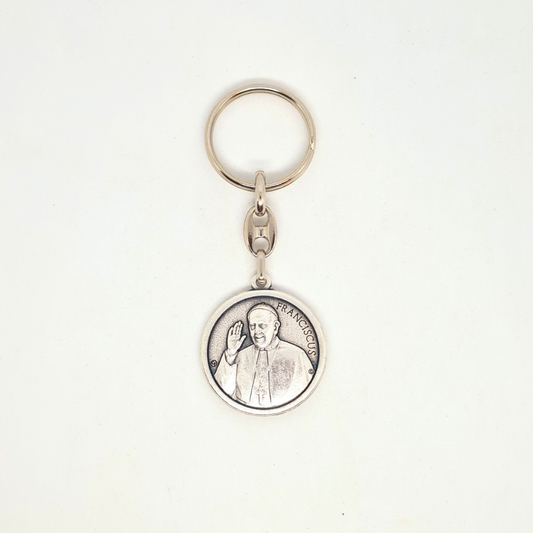 Pope Francis Keychain - Silver keychain with a circular pendant featuring an engraved portrait of Pope Fracis and the Apparitions of Fatima