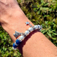 Load image into Gallery viewer, Christmas Bracelet - Blue
